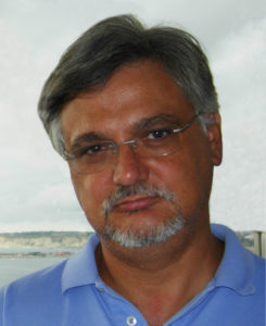 Arturo Génova
